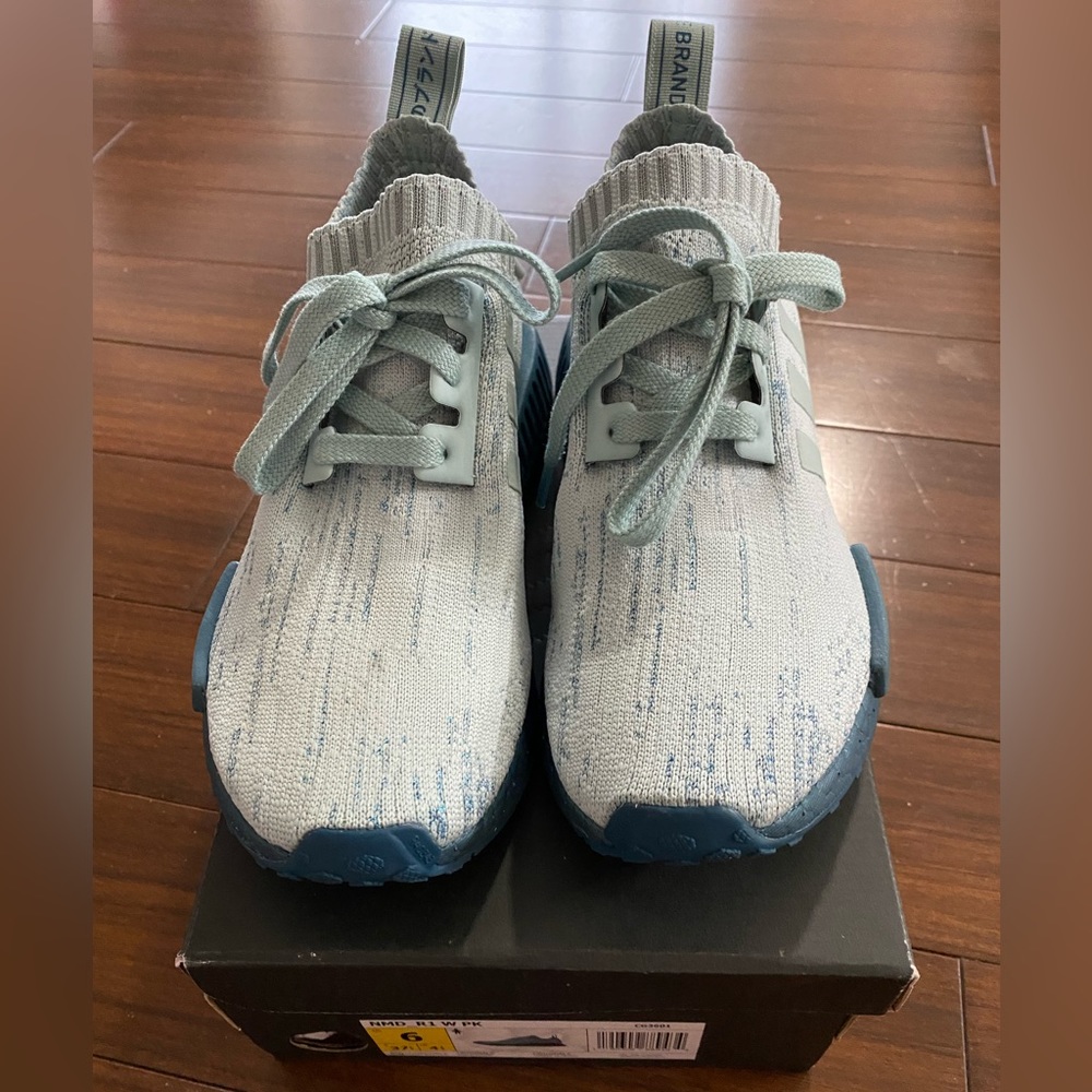 Adidas NMD R1 primeknit